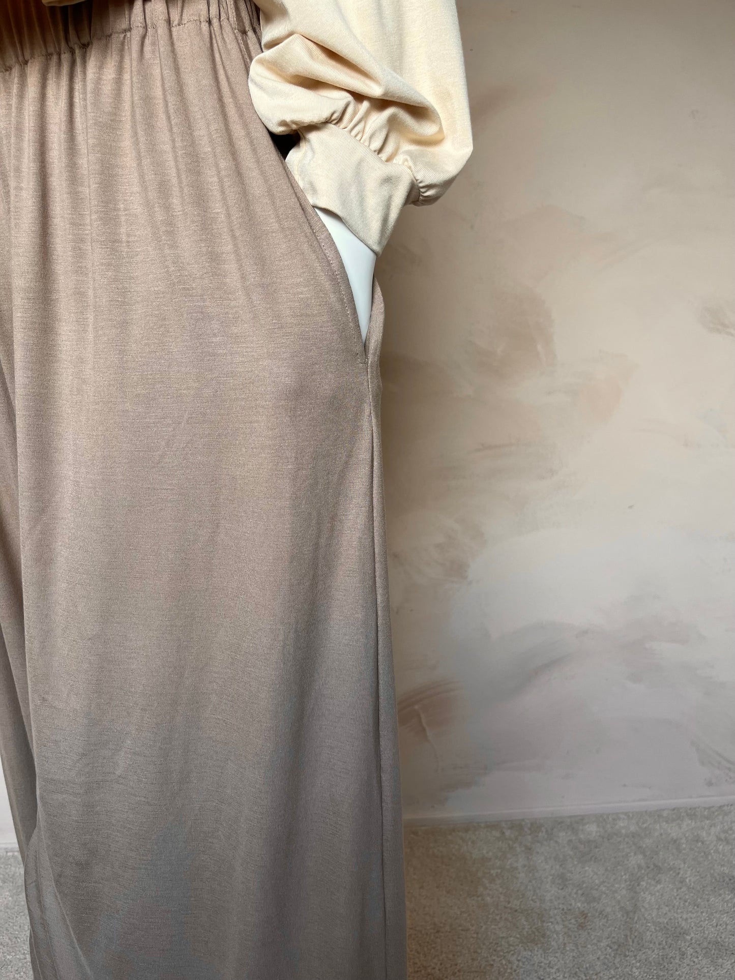 Wide pants
