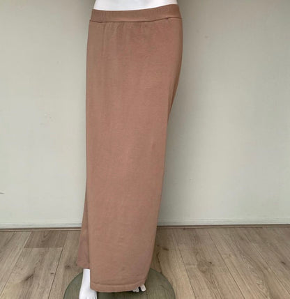 Straight skirt