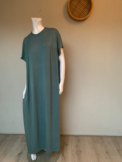 Short sleeve basic dress