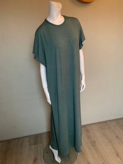 Short sleeve basic dress